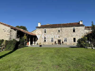 Ferme - 285 m² - 9 pièces