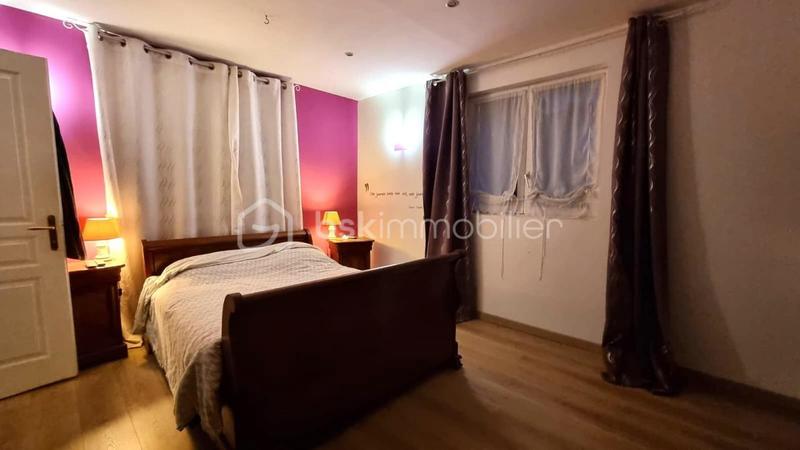 Pavillon - 145 m² - 8 pièces