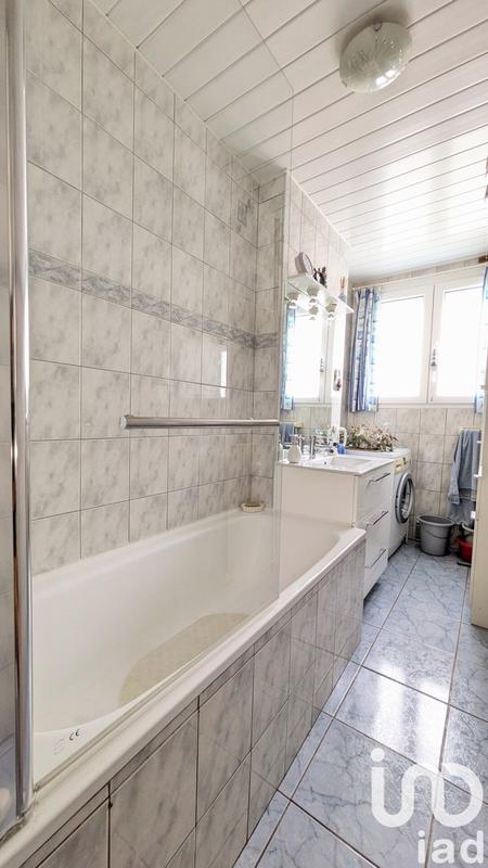 Appartement - 94 m² - 5 pièces