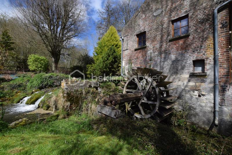 Moulin - 196 m² - 8 pièces