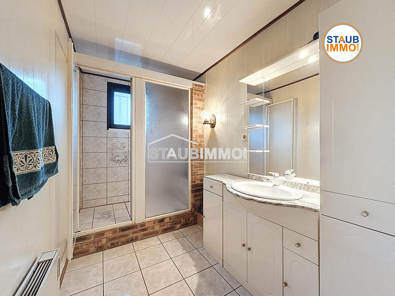 Maison - 99 m² - 5 pièces