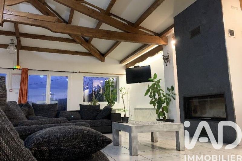 Maison - 700 m² - 15 pièces