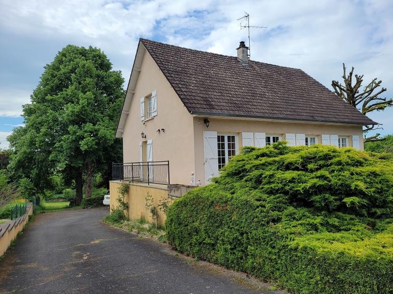 Maison - 120 m² - 6 pièces