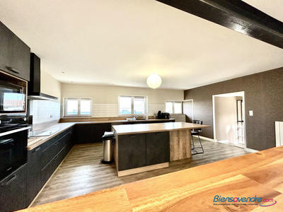 Maison ancienne - 199 m² - 6 pièces