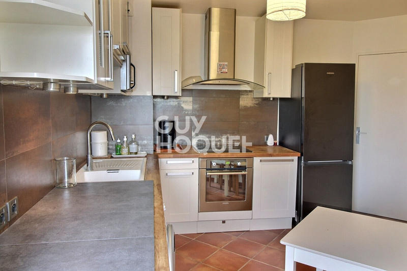 Appartement - 77 m² - 3 pièces