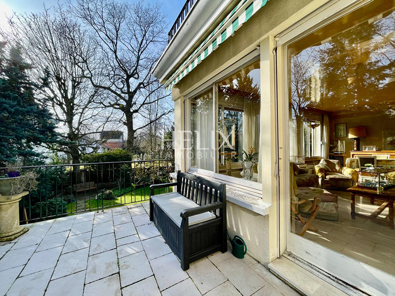 Maison - 200 m² - 7 pièces