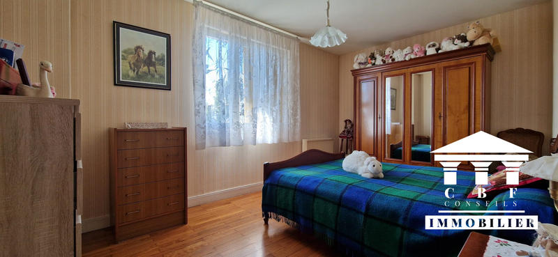 Maison traditionnelle - 99 m² - 5 pièces