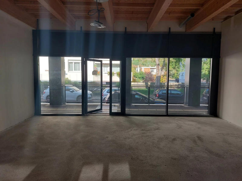 Fonds de commerce - Magasins - 85 m²