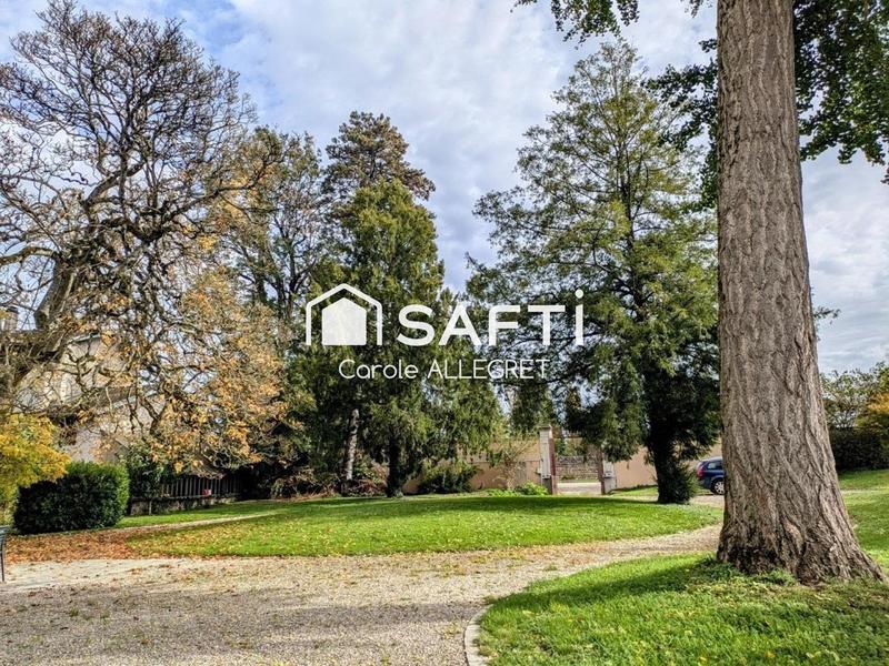 Maison de maîtres - 361 m² - 12 pièces