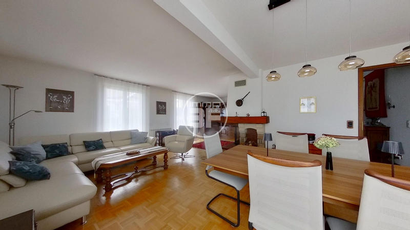 Maison - 130 m² - 5 pièces