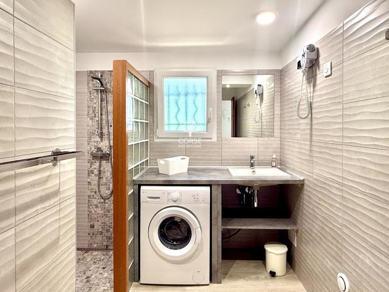 Villa - 185 m² - 15 pièces