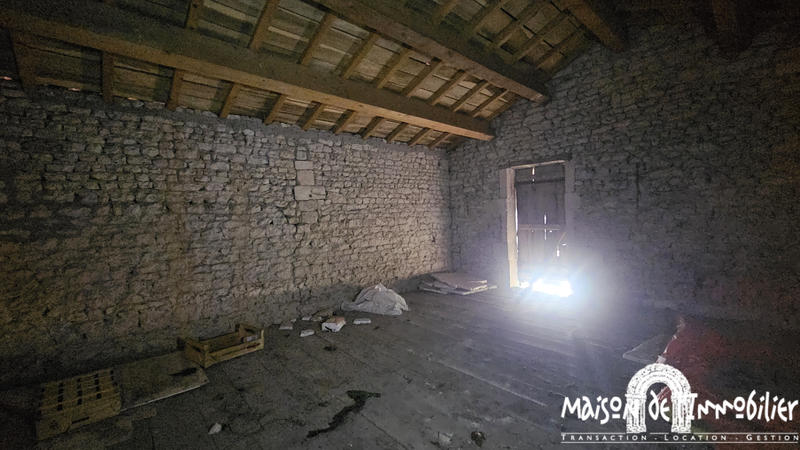 Maison - 144 m² - 5 pièces