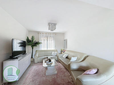 Maison - 224 m² - 9 pièces