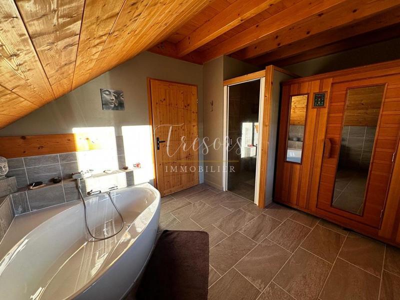 Châlet - 168 m² - 5 pièces