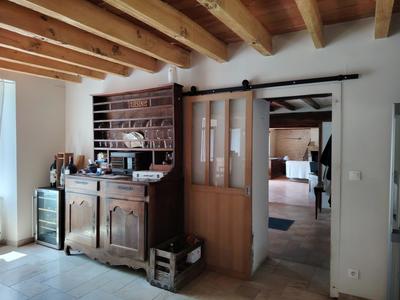 Propriété - 240 m² - 4 pièces