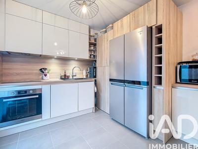 Maison - 84 m² - 4 pièces