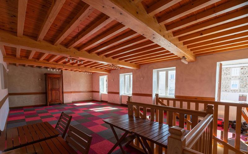 Maison - 270 m² - 8 pièces