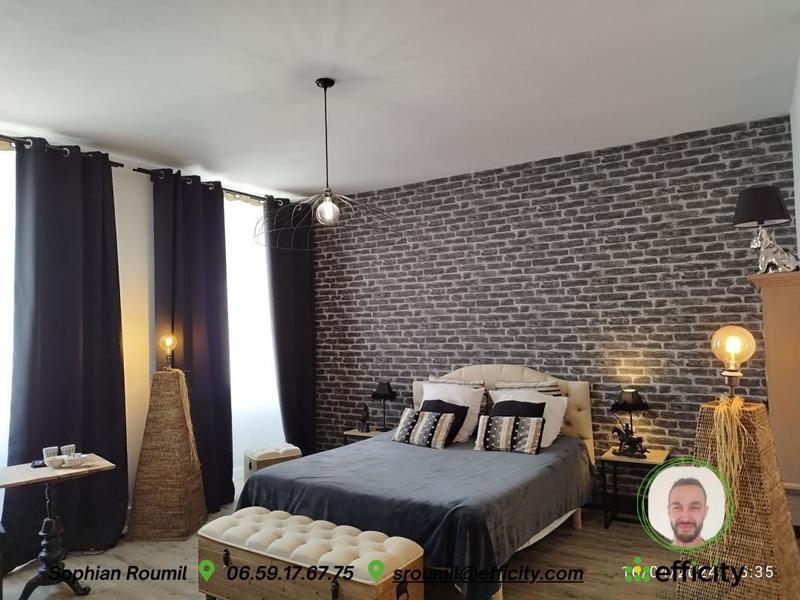 Maison - 302 m² - 7 pièces