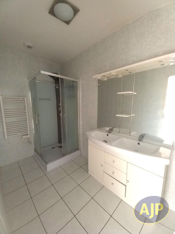 Maison - 109 m² - 4 pièces