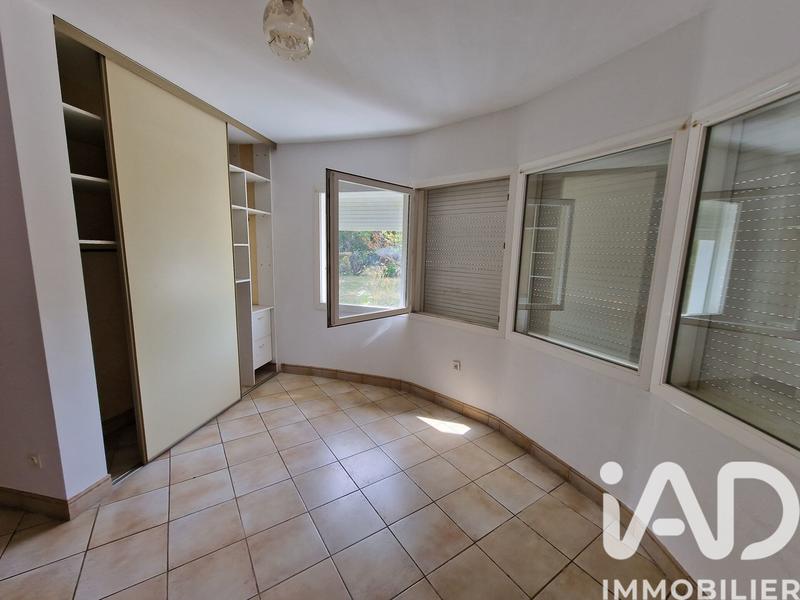Maison - 180 m² - 7 pièces