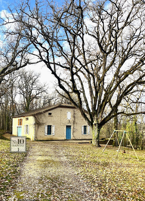 Maison - 210 m² - 6 pièces