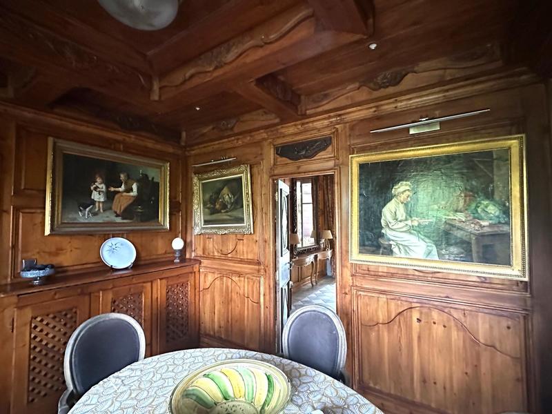 Villa - 292 m² - 8 pièces