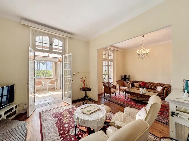 Villa - 143 m² - 5 pièces