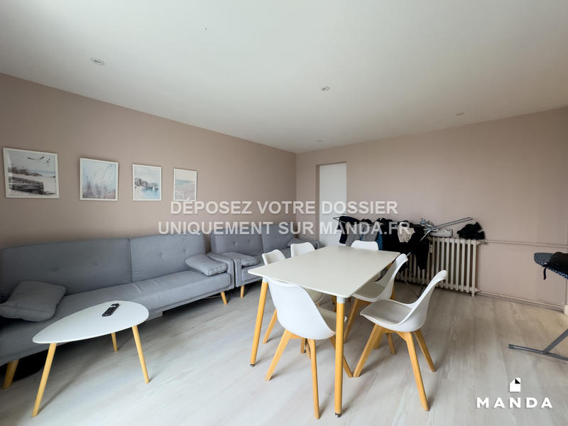 Chambre - 10 m² - 5 pièces