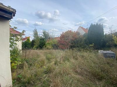 Terrain constructible - 699 m²