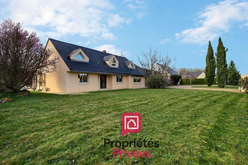 Maison - 350 m² - 8 pièces