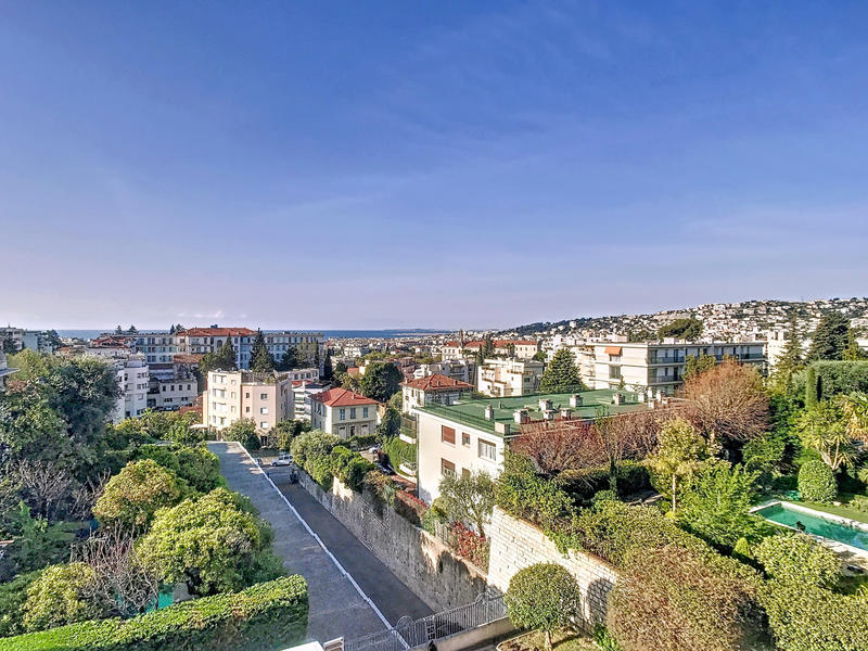 Appartement - 140 m² - 3 pièces