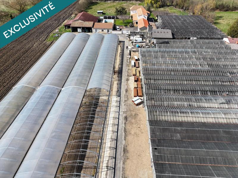 Propriété - 310 m² - 10 pièces