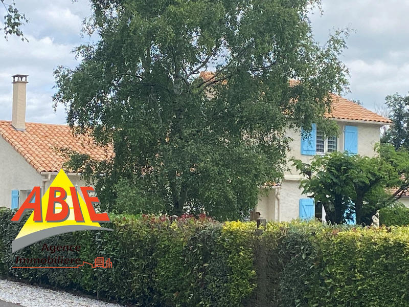 Maison - 145 m² - 5 pièces