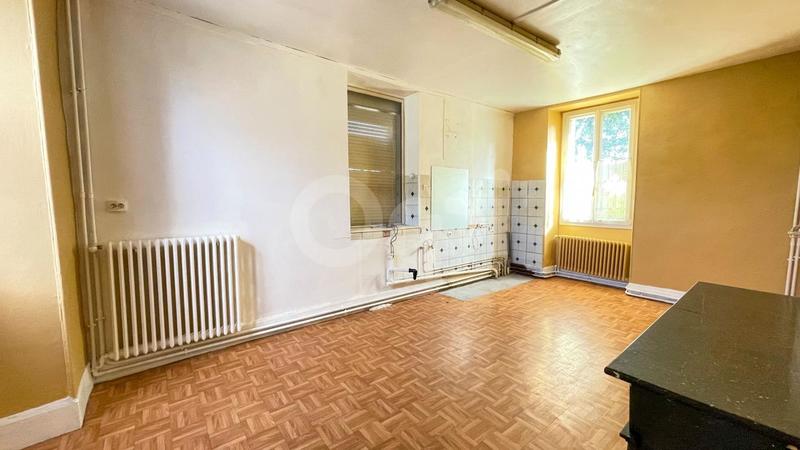 Maison - 182 m² - 6 pièces