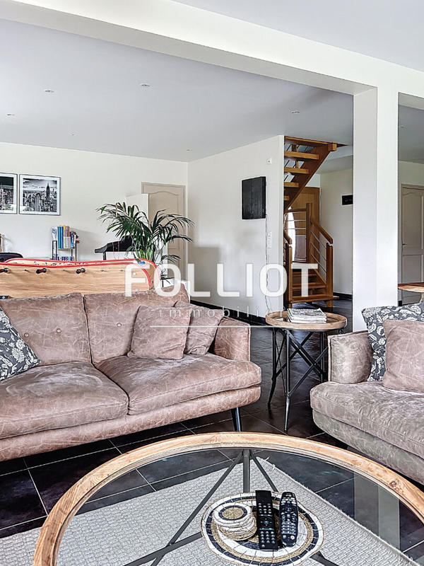 Maison - 171 m² - 7 pièces