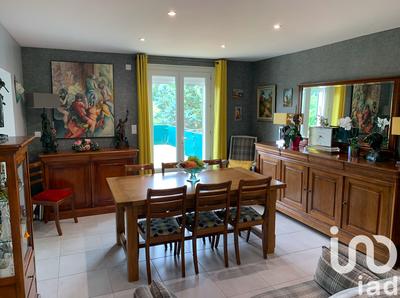 Maison - 128 m² - 7 pièces