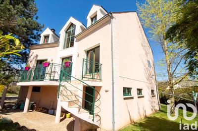 Maison - 162 m² - 7 pièces