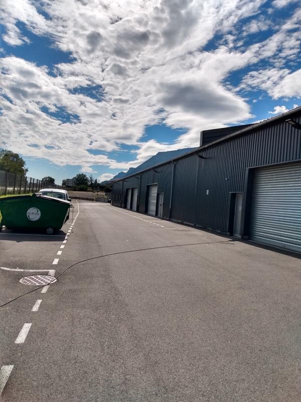 Bureau - 610 m² - 3 pièces