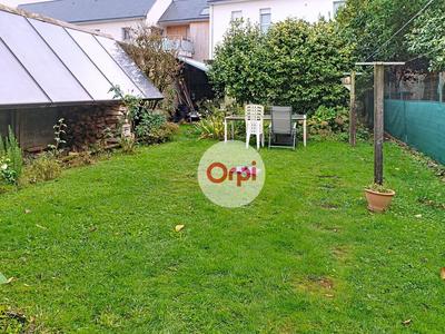 Maison - 205 m² - 6 pièces