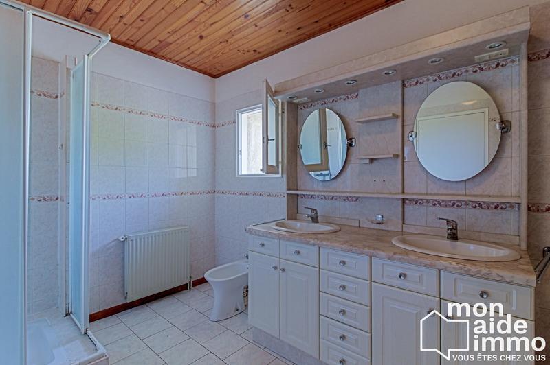 Maison - 184 m² - 6 pièces