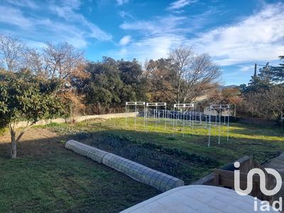 Maison - 217 m² - 8 pièces