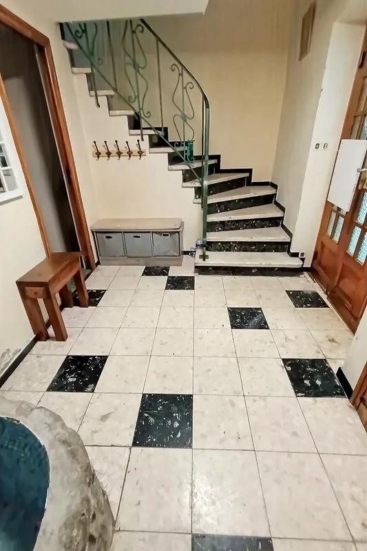 Immeuble - 319 m² - 18 pièces