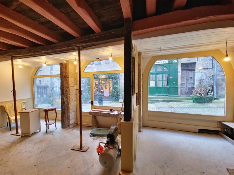 Maison - 295 m² - 5 pièces