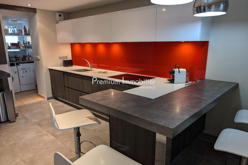 Maison - 140 m² - 4 pièces