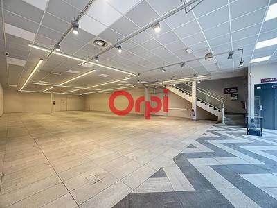 Local commercial - 418 m²