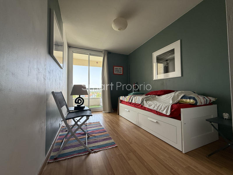 Appartement - 84 m² - 4 pièces