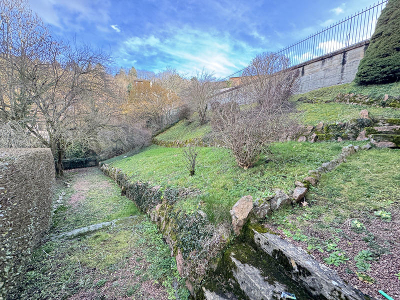 Maison - 316 m² - 9 pièces