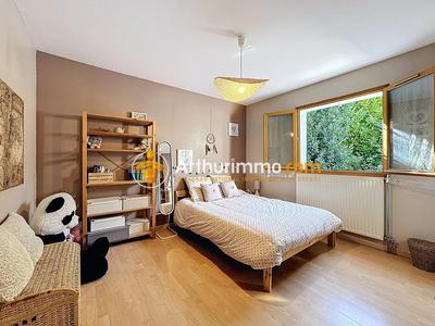 Maison - 96 m² - 4 pièces