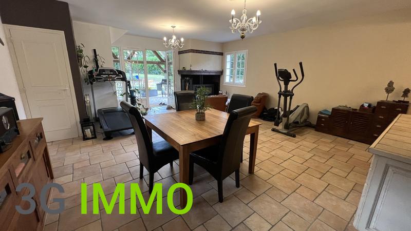 Maison - 142 m² - 6 pièces