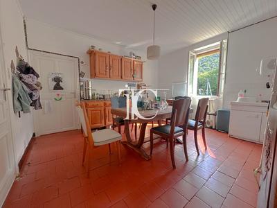 Appartement - 91 m² - 4 pièces